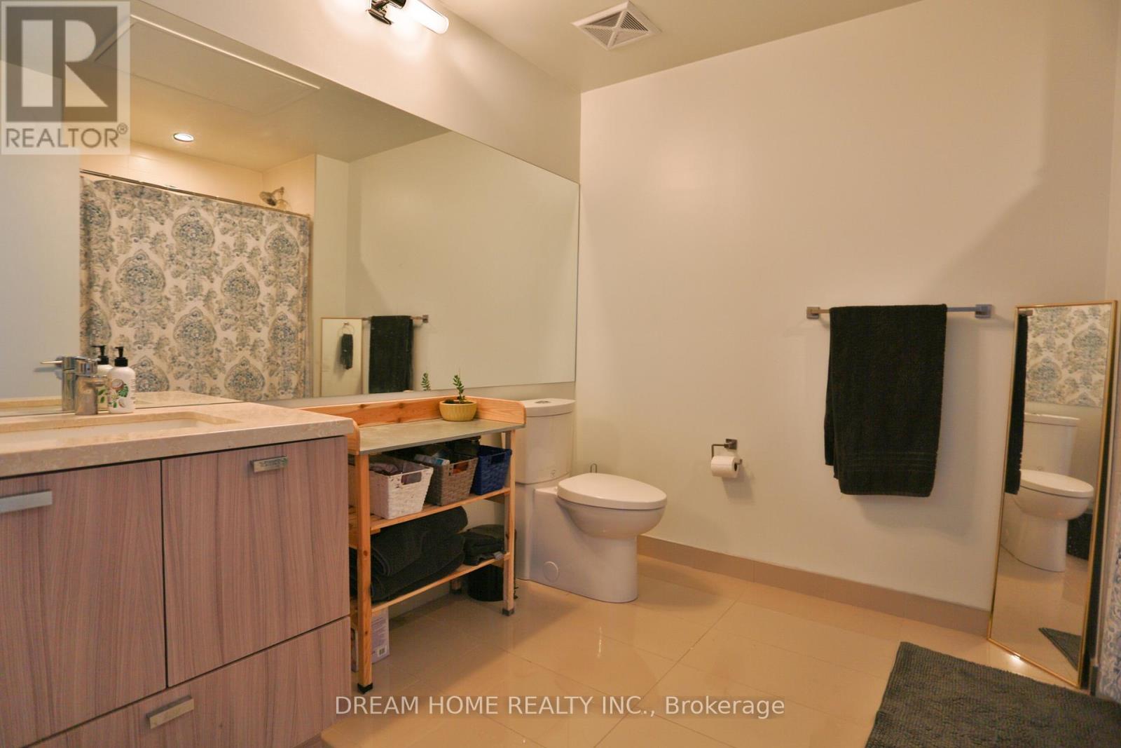 1506 - 290 Adelaide Street W, Toronto, Ontario  M5V 1P6 - Photo 6 - C12745676