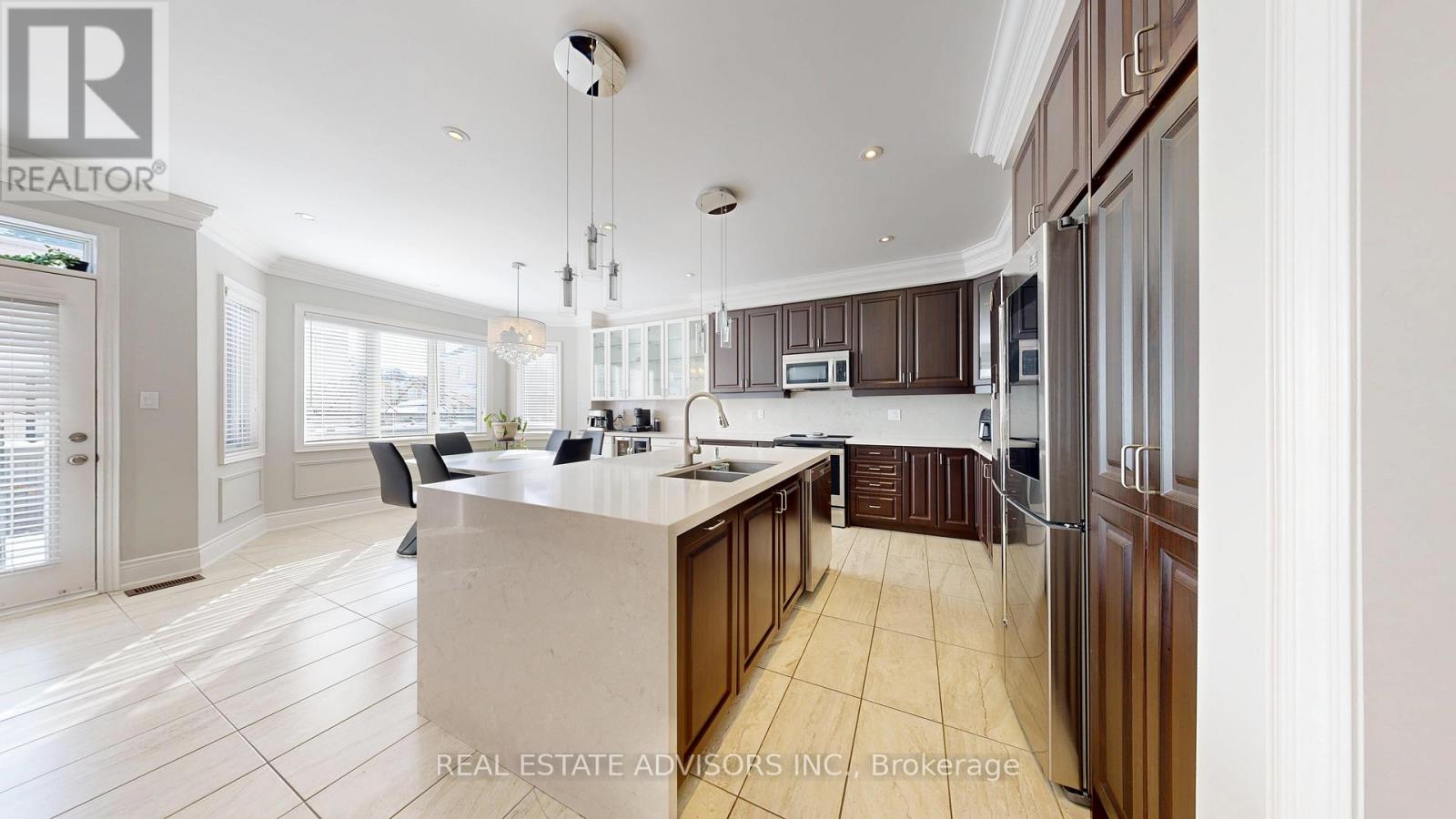 129 Squire Ellis Drive, Brampton, Ontario  L6P 4J4 - Photo 18 - W12745678