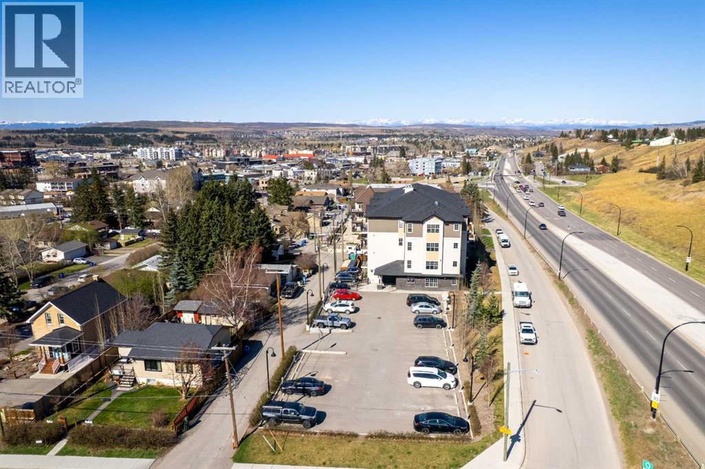 213 Mountain Street, Cochrane, Alberta  T4C 1C9 - Photo 8 - A2191234