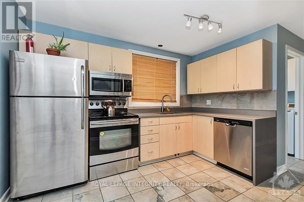 94 St Andrew Street, Ottawa, Ontario  K1N 5G2 - Photo 8 - X12745648