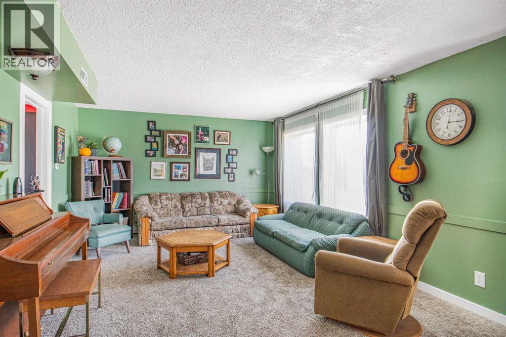 4603 55 Street, Rycroft, Alberta  T0H 3A0 - Photo 3 - A2265784