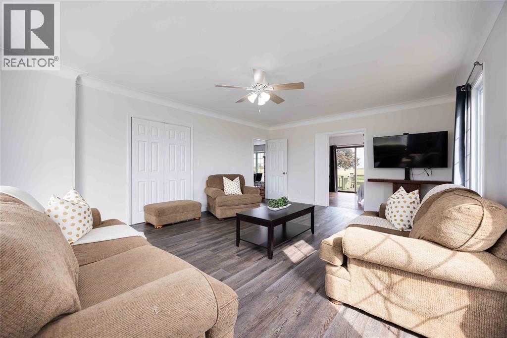 1804 Huffs Corners Road, Dawn-Euphemia, Ontario  N0N 1A0 - Photo 10 - 25024562