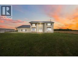 1804 HUFFS CORNERS ROAD, Dawn-Euphemia, Ontario