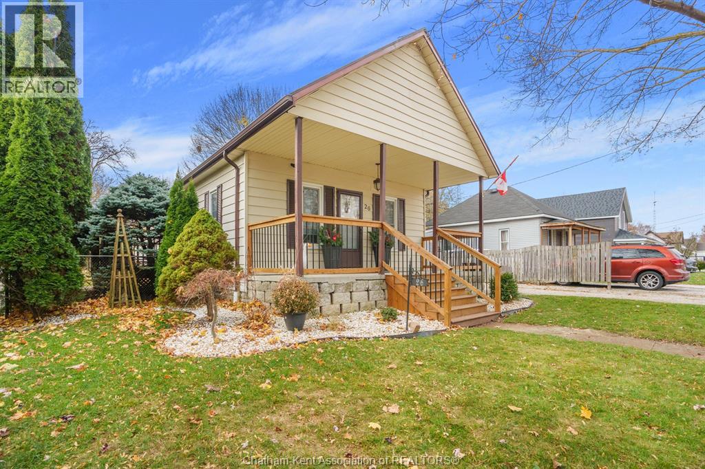 26 Bedford Street, Chatham, Ontario  N7L 2V3 - Photo 2 - 25031039