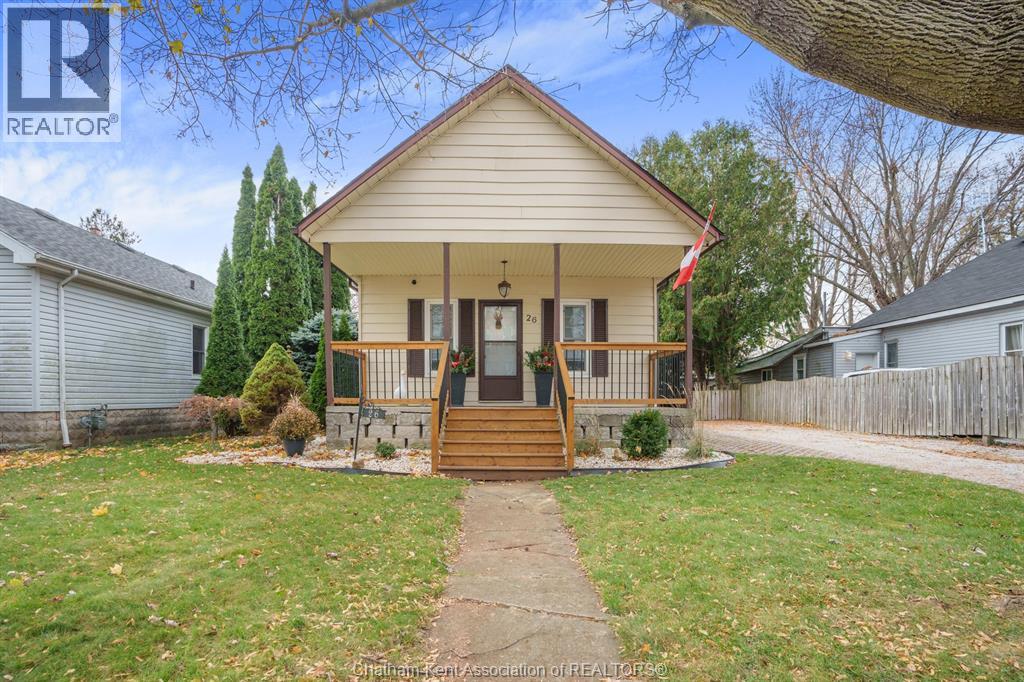 26 Bedford Street, Chatham, Ontario  N7L 2V3 - Photo 4 - 25031039