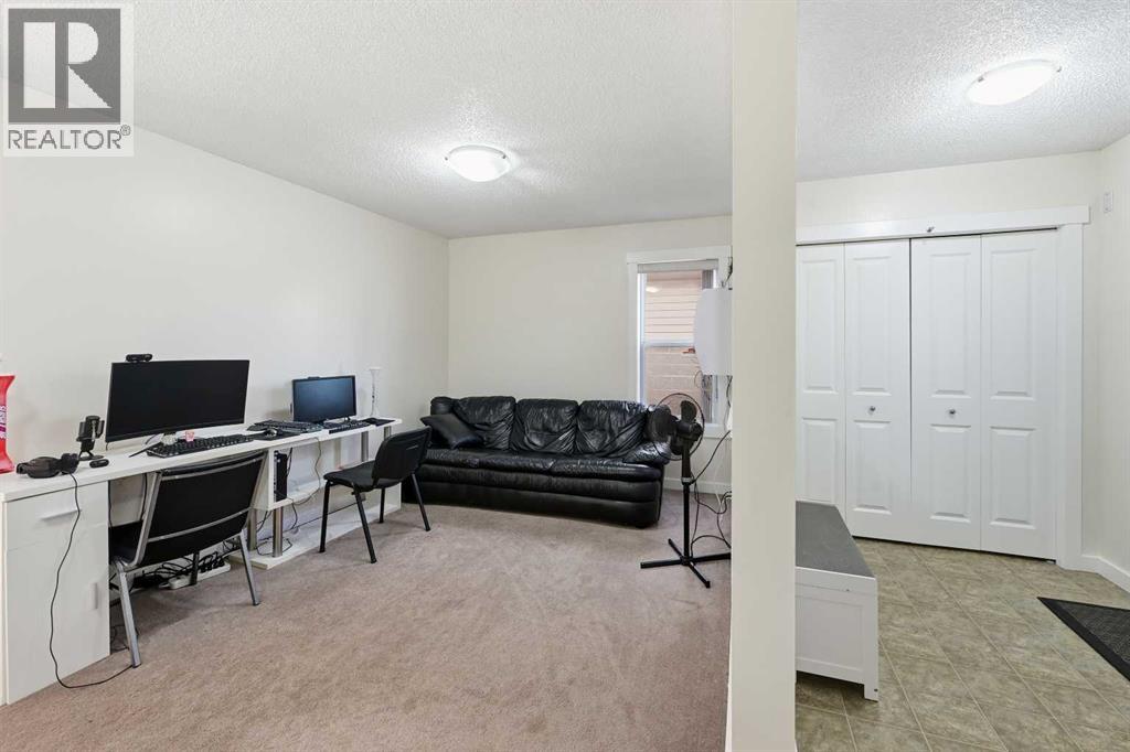 217 Coopers Grove Sw, Airdrie, Alberta  T2B 0G4 - Photo 11 - A2267001
