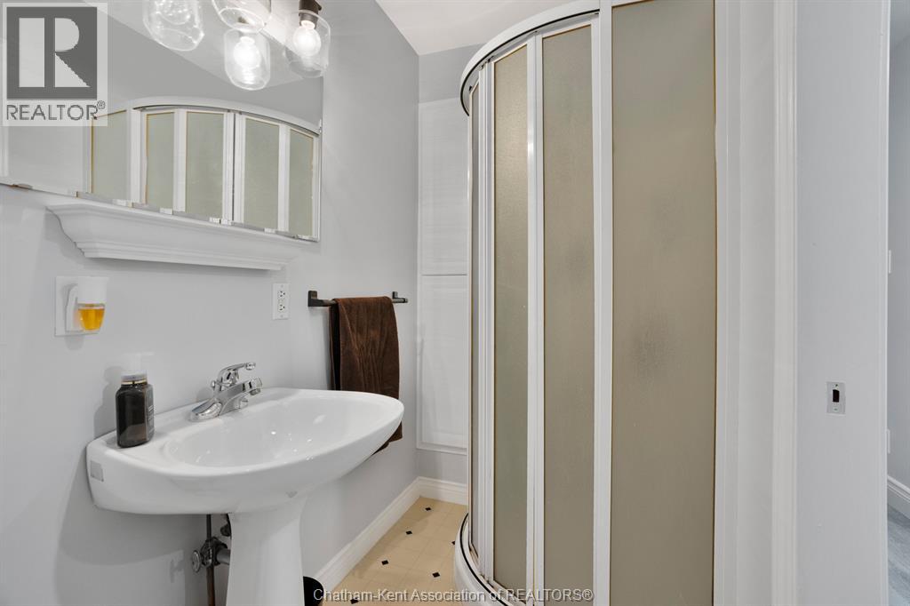 26 Bedford Street, Chatham, Ontario  N7L 2V3 - Photo 41 - 25031039