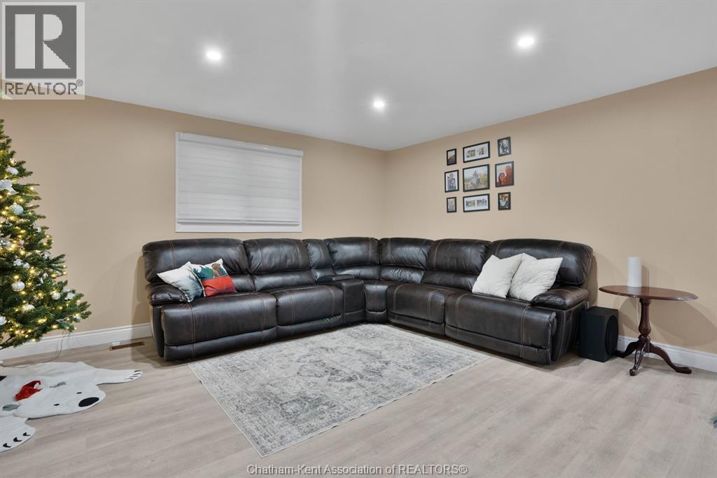 26 Bedford Street, Chatham, Ontario  N7L 2V3 - Photo 35 - 25031039