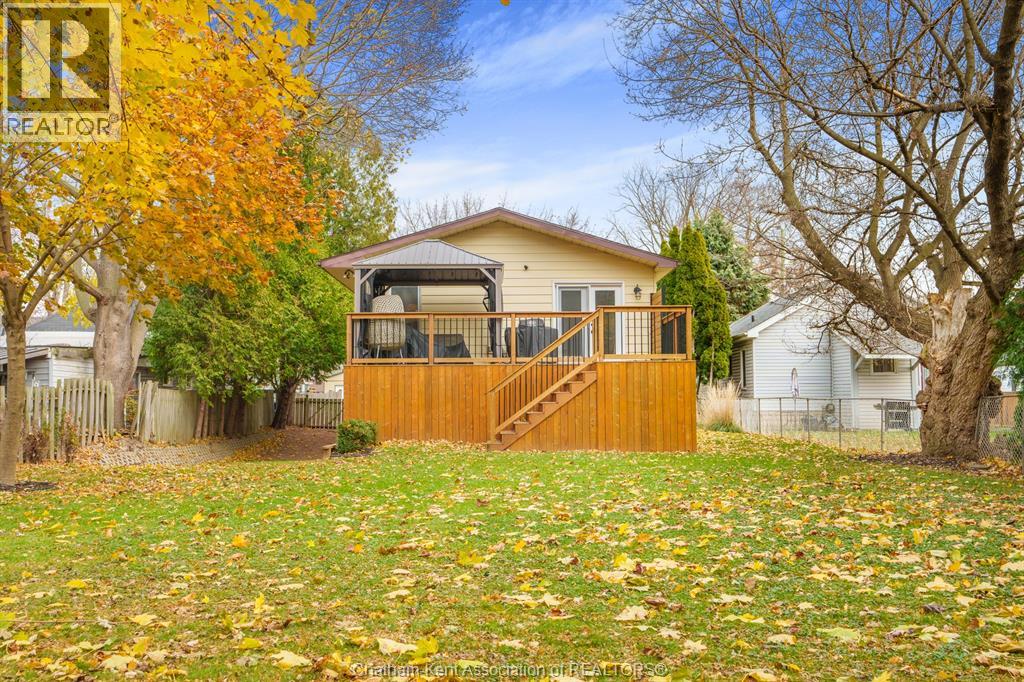 26 Bedford Street, Chatham, Ontario  N7L 2V3 - Photo 12 - 25031039