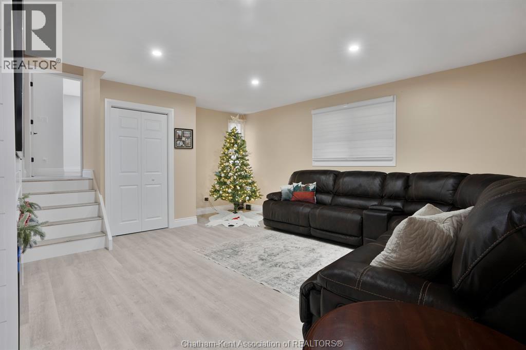 26 Bedford Street, Chatham, Ontario  N7L 2V3 - Photo 33 - 25031039