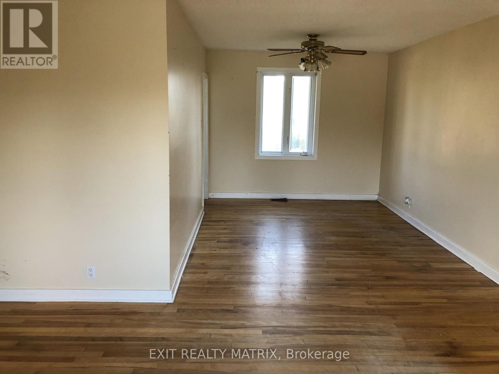 1504 Kingsdale Avenue, Ottawa, Ontario  K1T 1H2 - Photo 11 - X12745692