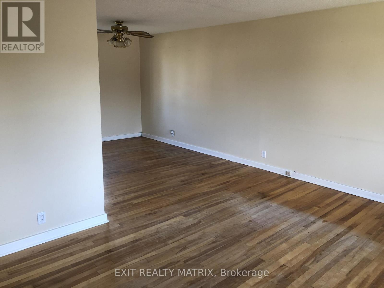 1504 Kingsdale Avenue, Ottawa, Ontario  K1T 1H2 - Photo 12 - X12745692