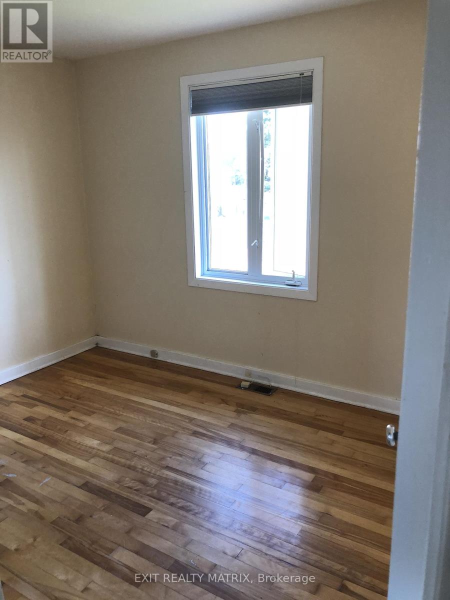 1504 Kingsdale Avenue, Ottawa, Ontario  K1T 1H2 - Photo 16 - X12745692