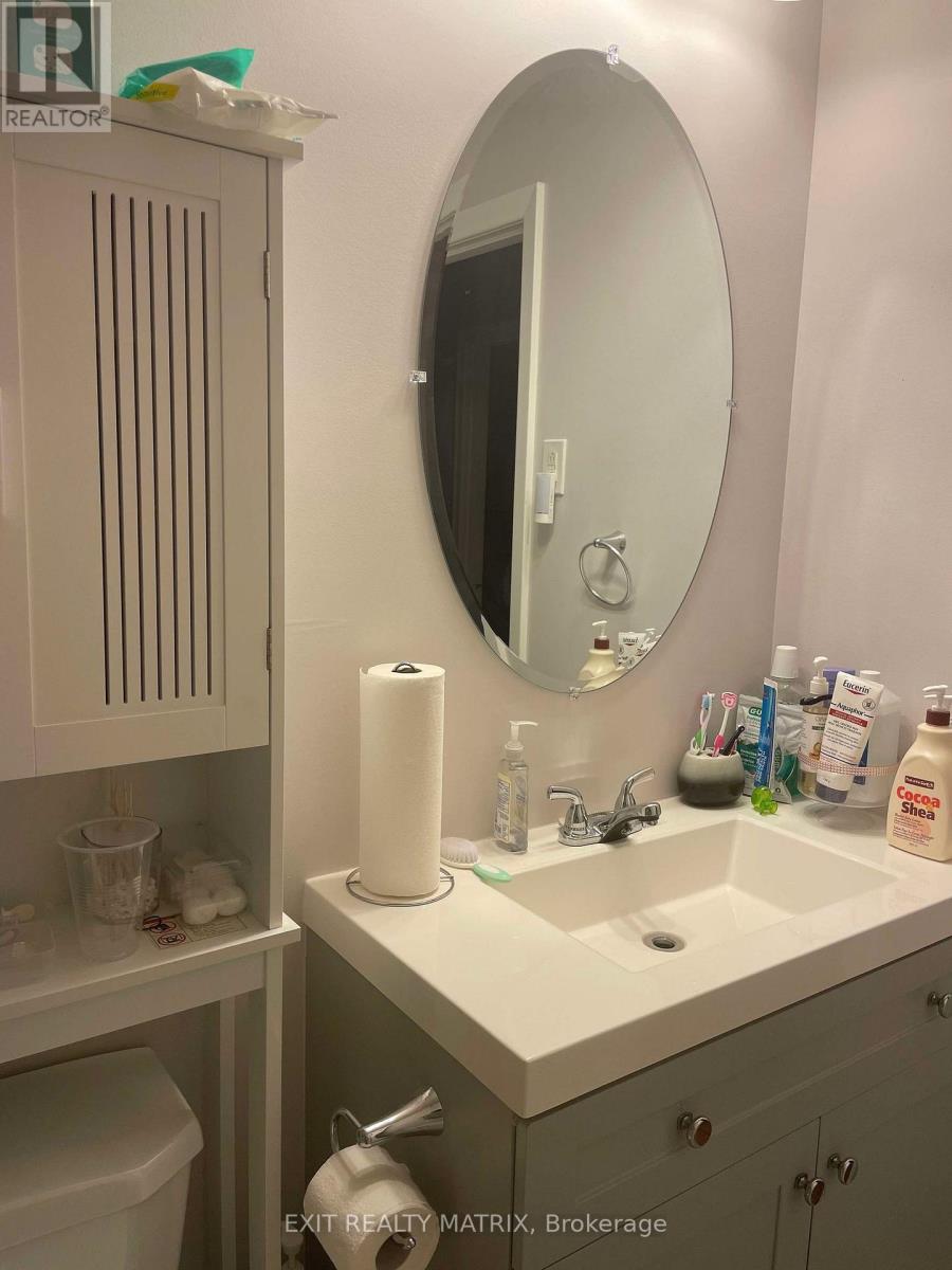 1504 Kingsdale Avenue, Ottawa, Ontario  K1T 1H2 - Photo 5 - X12745692