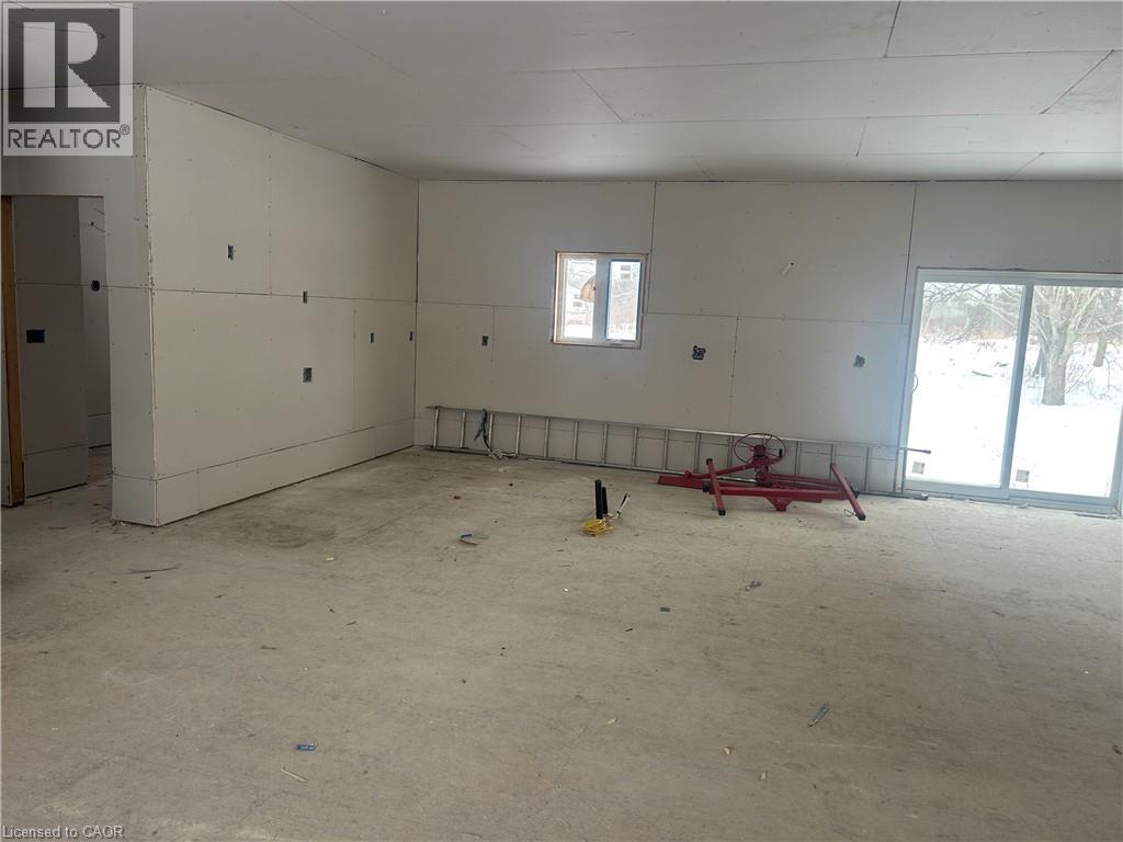 12487 Niagara River Parkway, Niagara Falls, Ontario  L2G 0P6 - Photo 2 - 40802107