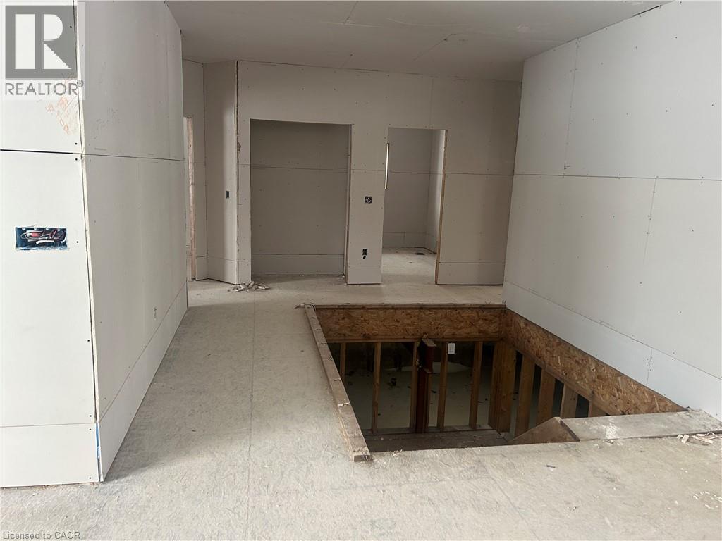 12487 Niagara River Parkway, Niagara Falls, Ontario  L2G 0P6 - Photo 4 - 40802107