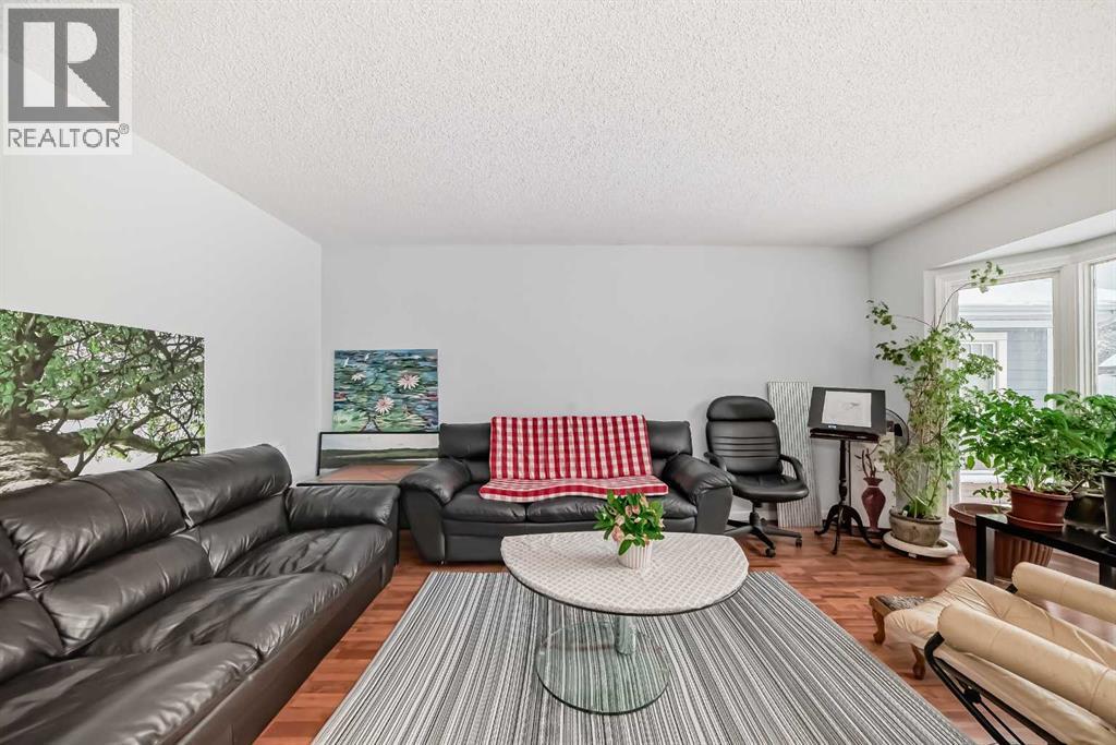 7 Hawksley Crescent Nw, Calgary, Alberta  T3G 3B9 - Photo 1 - A2268348