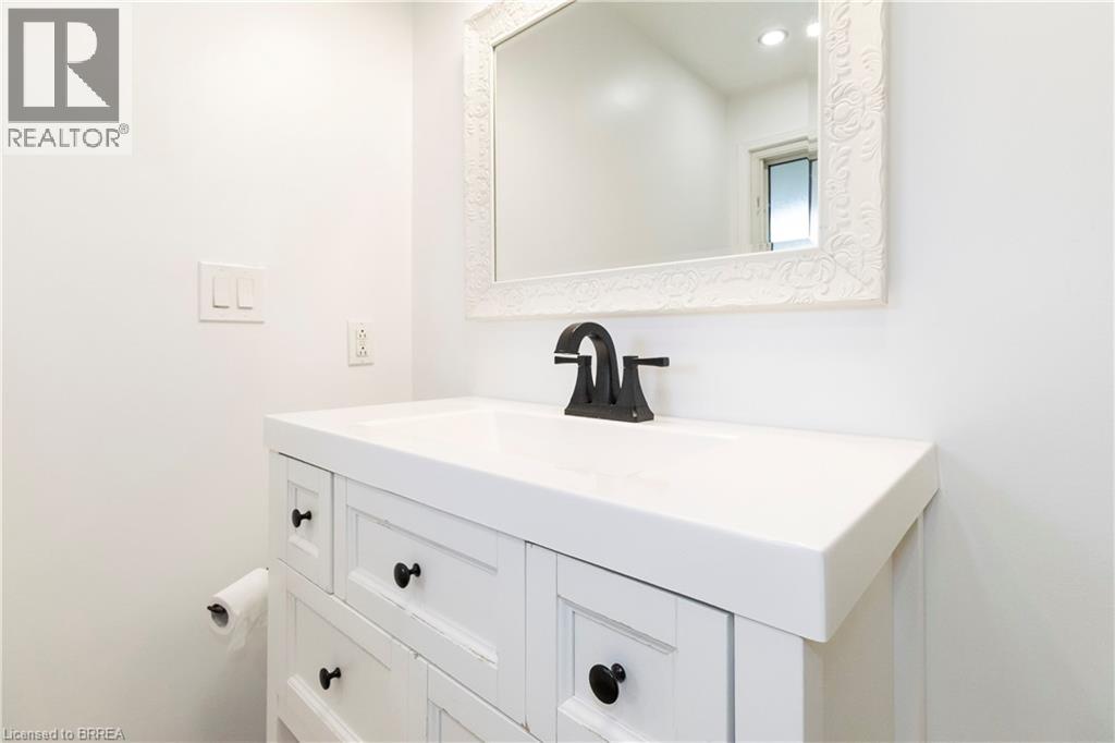 221 Old Onondaga Road E, Brantford, Ontario  N3T 5L4 - Photo 31 - 40742573