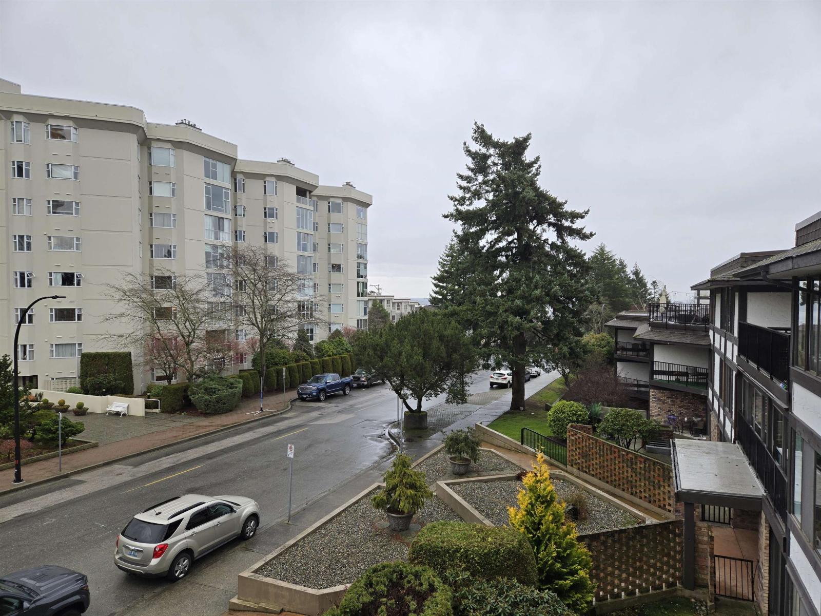 404 1437 Foster Street, White Rock, British Columbia  V4B 3X6 - Photo 12 - R3084220