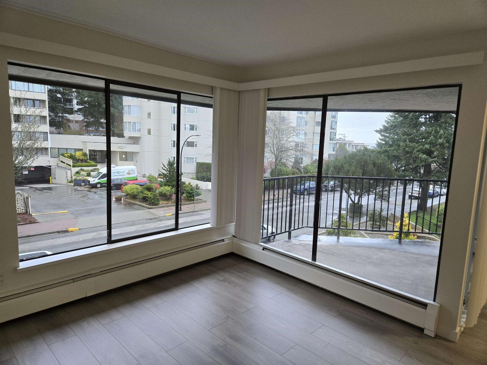 404 1437 Foster Street, White Rock, British Columbia  V4B 3X6 - Photo 6 - R3084220