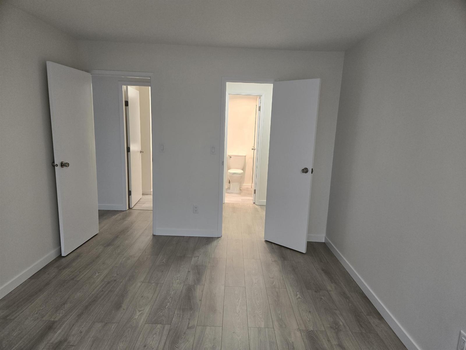 404 1437 Foster Street, White Rock, British Columbia  V4B 3X6 - Photo 9 - R3084220