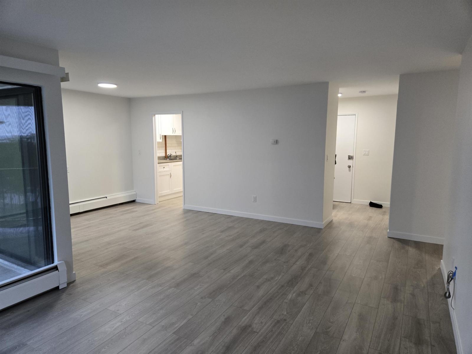 404 1437 Foster Street, White Rock, British Columbia  V4B 3X6 - Photo 7 - R3084220