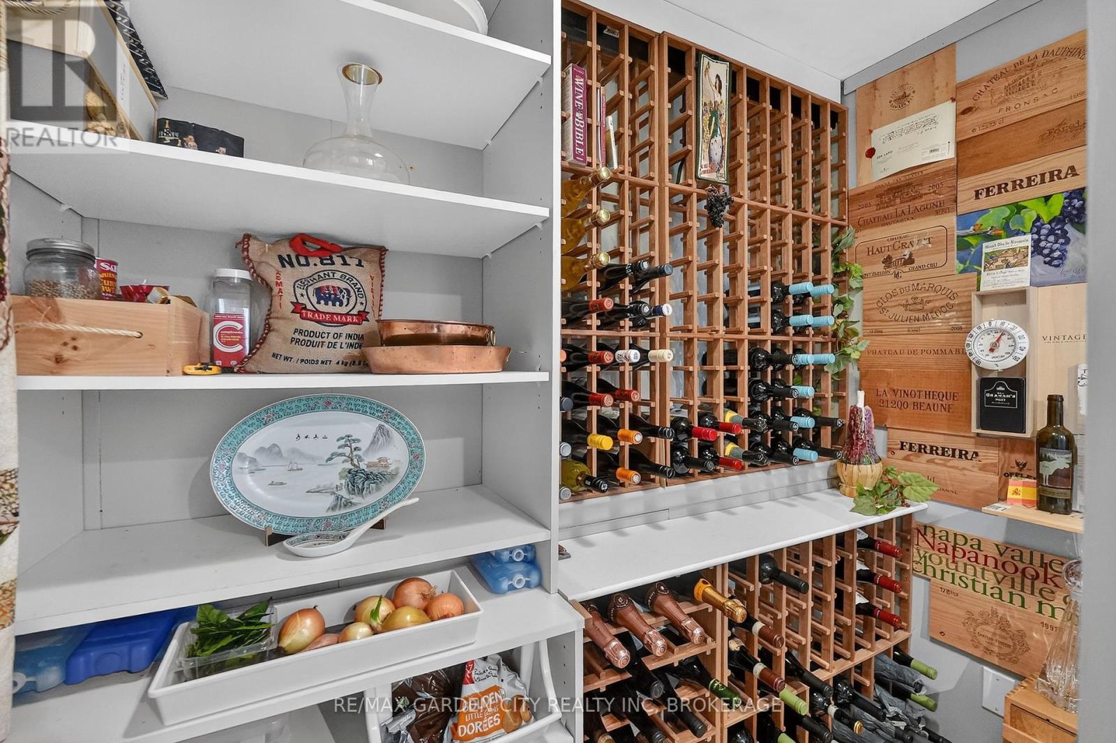 112 Riverdale Drive, St. Catharines, Ontario  L2R 4B9 - Photo 37 - X12745702