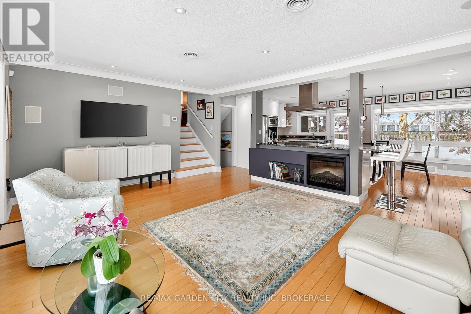 112 Riverdale Drive, St. Catharines, Ontario  L2R 4B9 - Photo 6 - X12745702