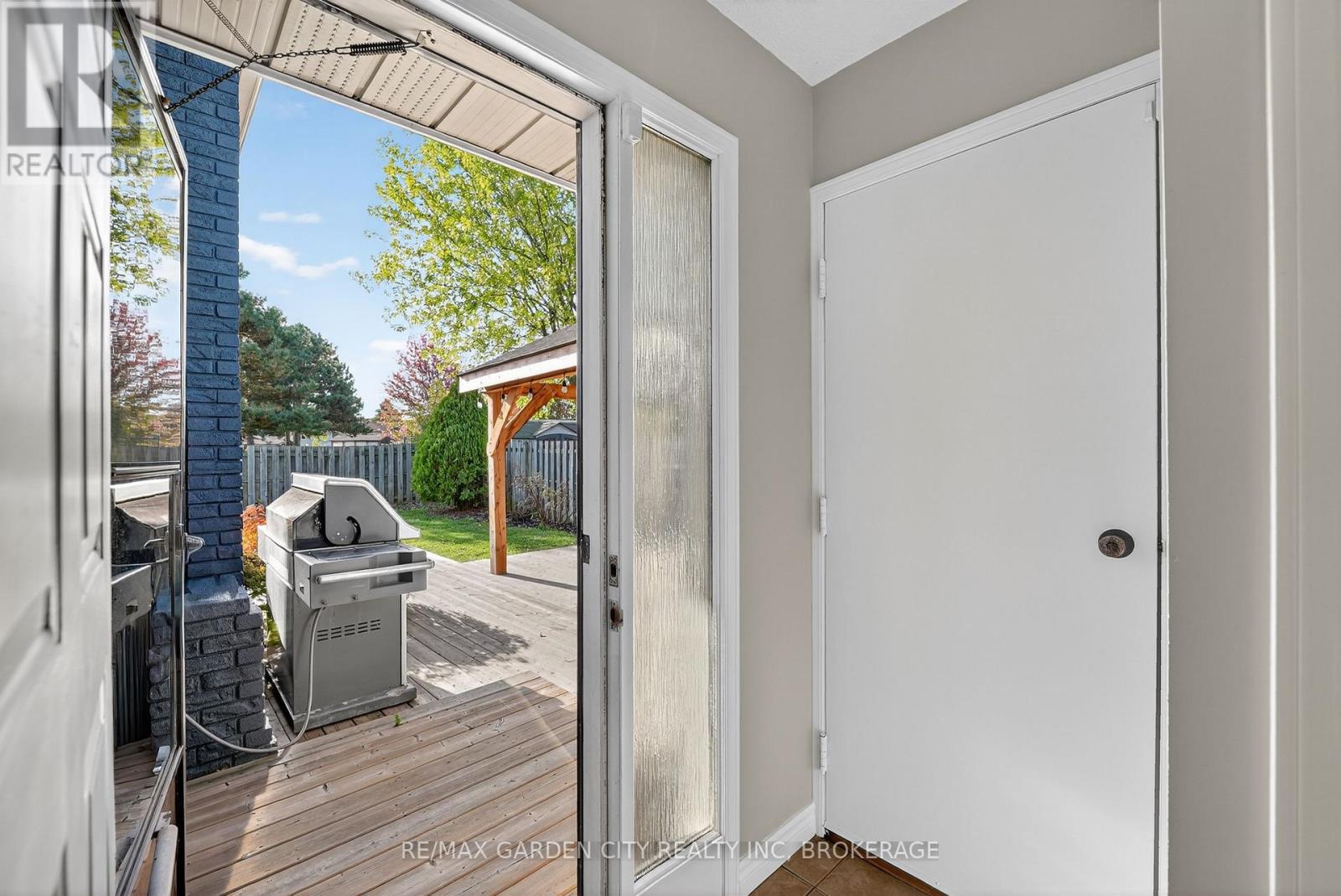 4 Jeanette Drive, St. Catharines, Ontario  L2N 6M4 - Photo 34 - X12745704