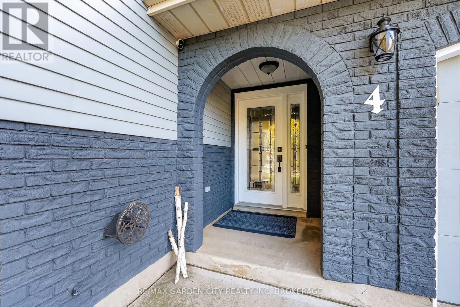 4 Jeanette Drive, St. Catharines, Ontario  L2N 6M4 - Photo 6 - X12745704