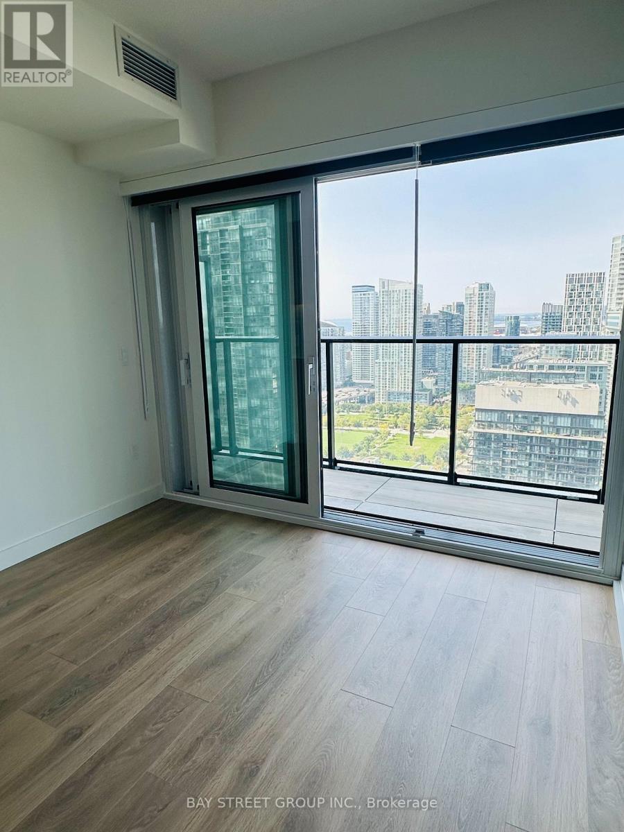 3215 - 3 Concord Cityplace Way, Toronto, Ontario  M5V 0X4 - Photo 21 - C12745710