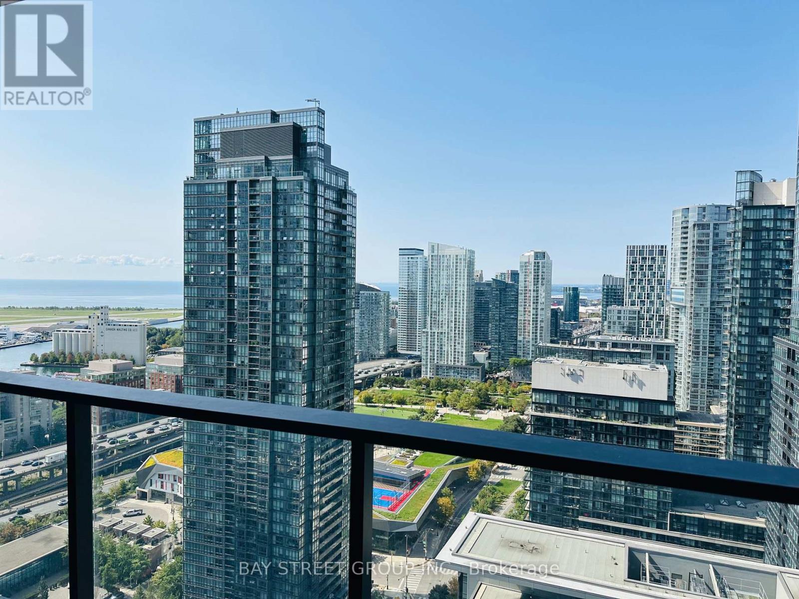 3215 - 3 Concord Cityplace Way, Toronto, Ontario  M5V 0X4 - Photo 22 - C12745710