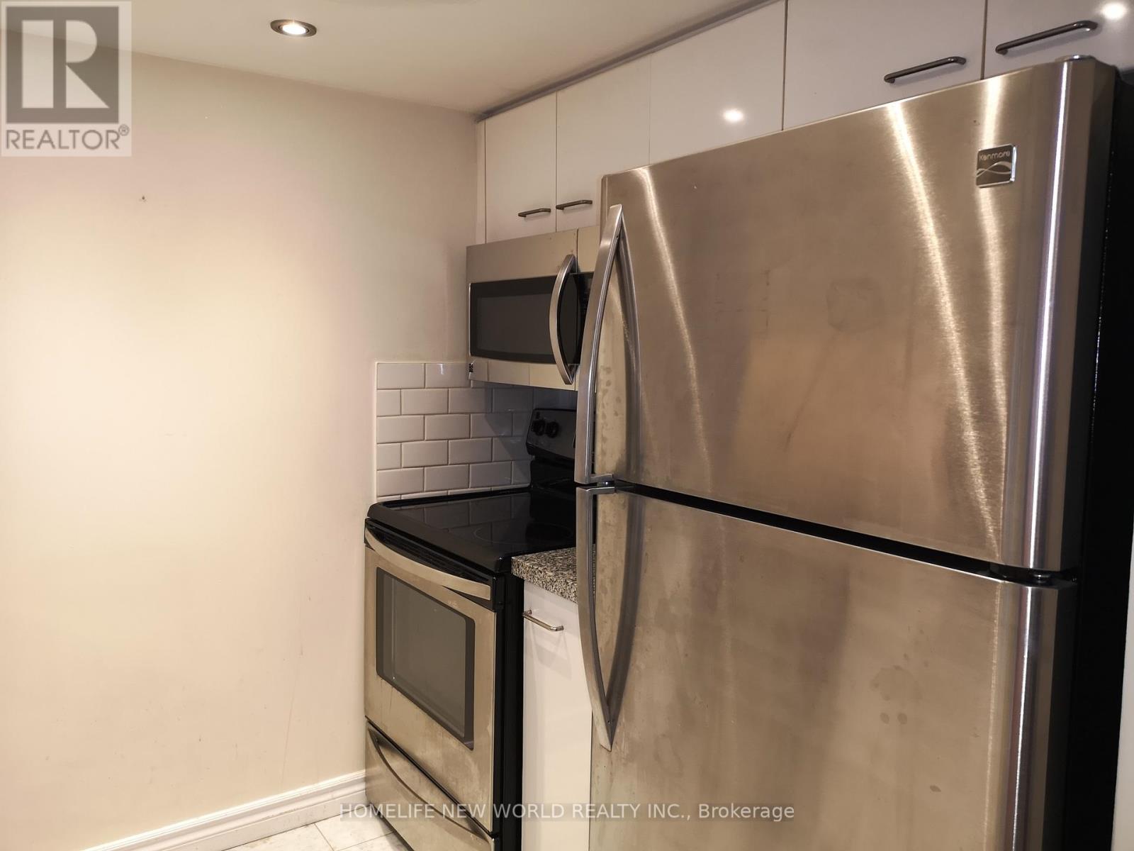 3001 - 38 Elm Street, Toronto, Ontario  M5G 2K5 - Photo 10 - C12745714