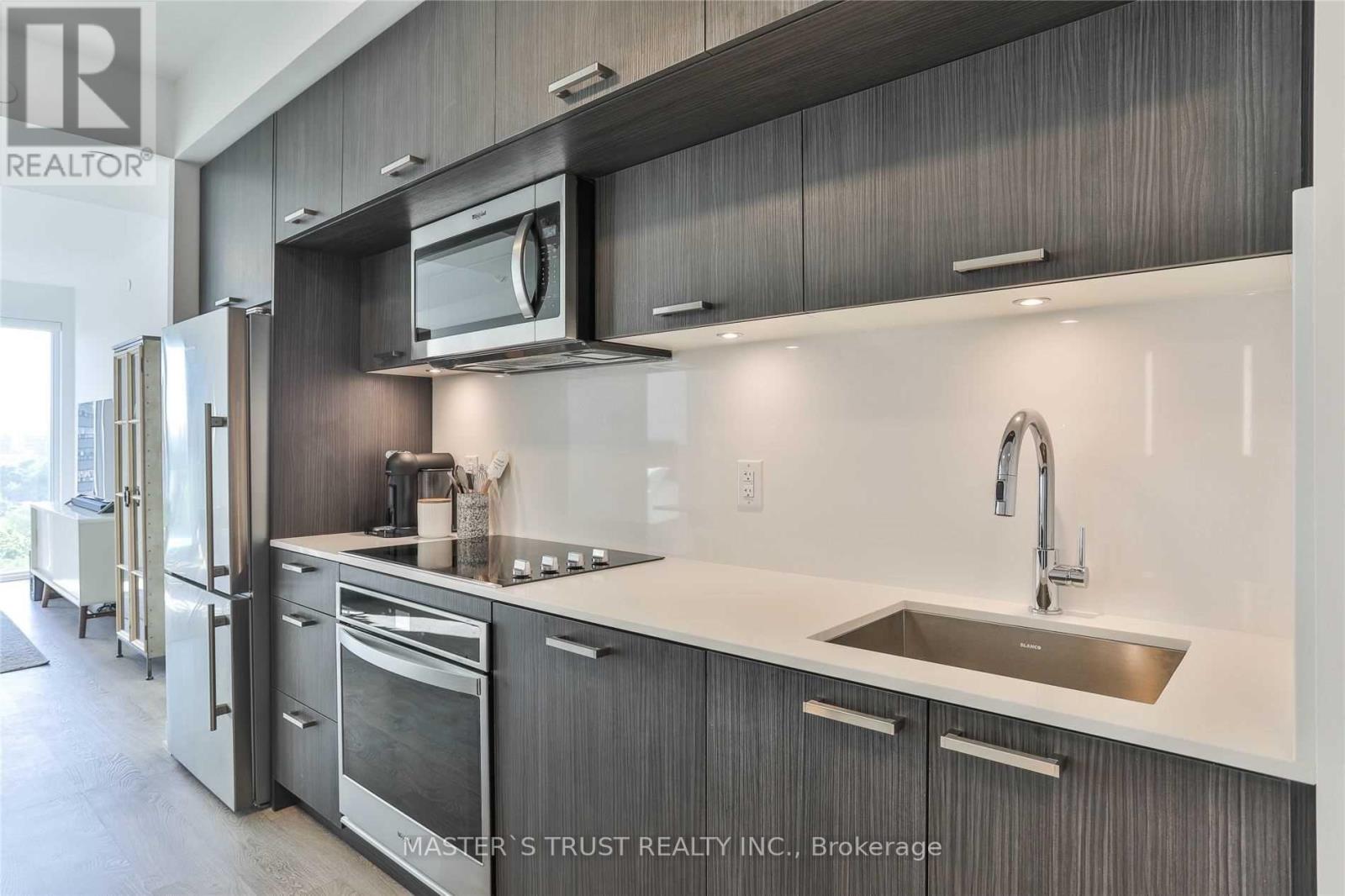 1002 - 50 Mccaul Street, Toronto, Ontario  M5T 1V9 - Photo 12 - C12745772