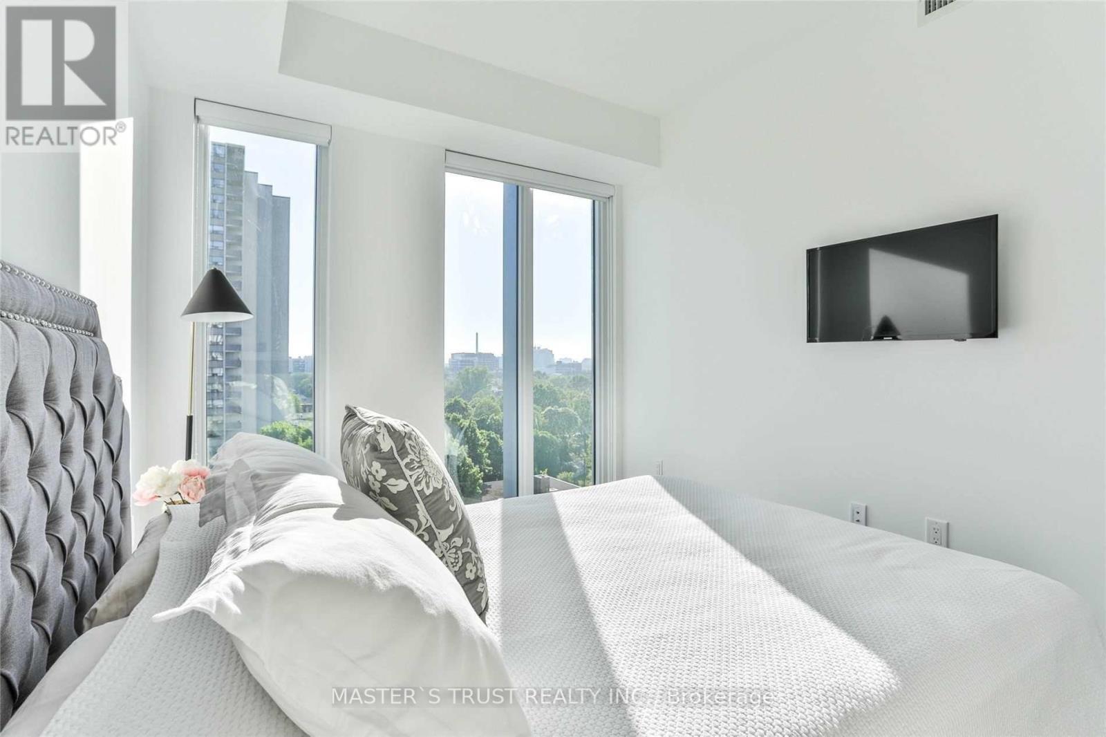 1002 - 50 Mccaul Street, Toronto, Ontario  M5T 1V9 - Photo 22 - C12745772