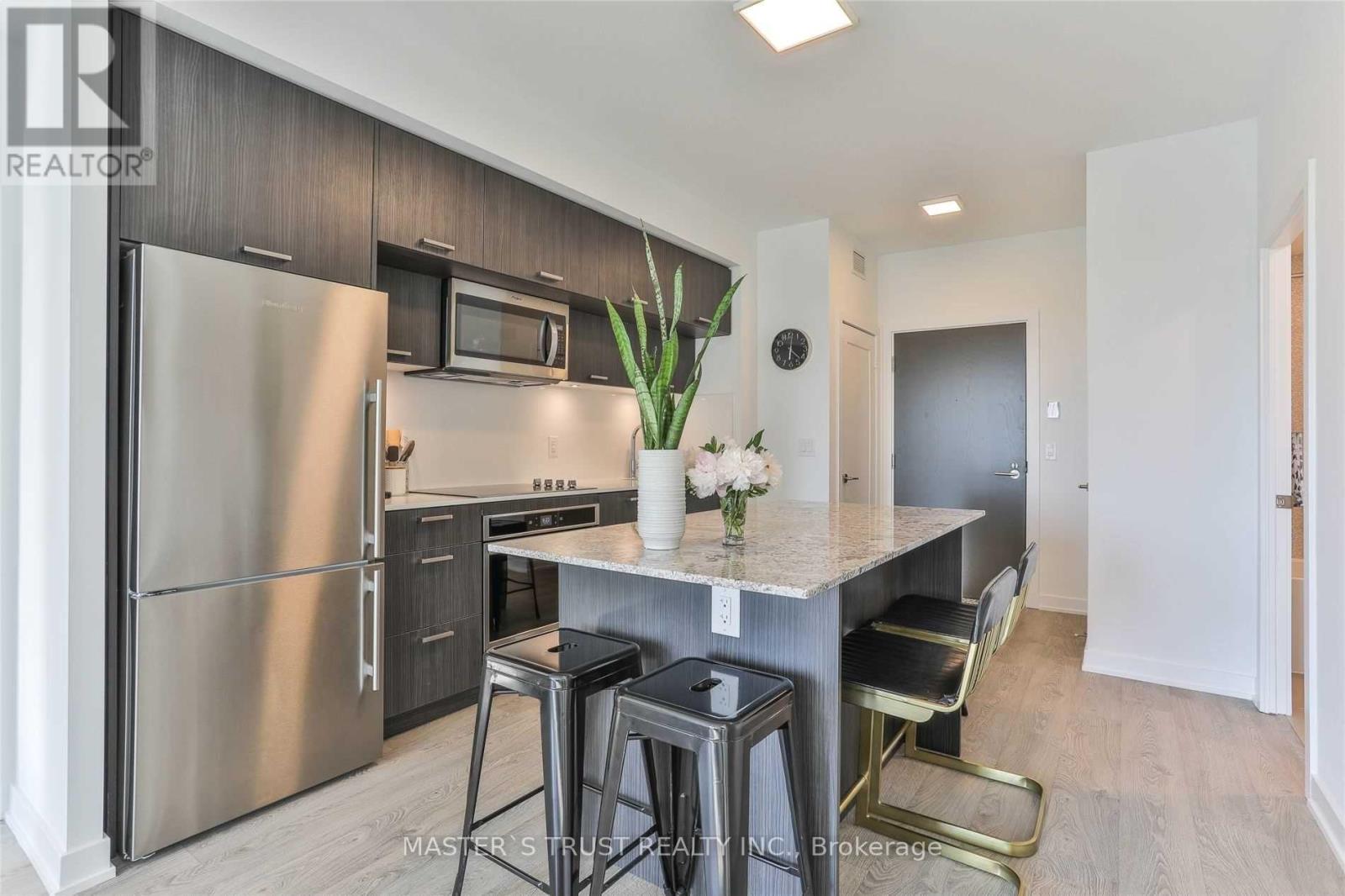 1002 - 50 Mccaul Street, Toronto, Ontario  M5T 1V9 - Photo 7 - C12745772