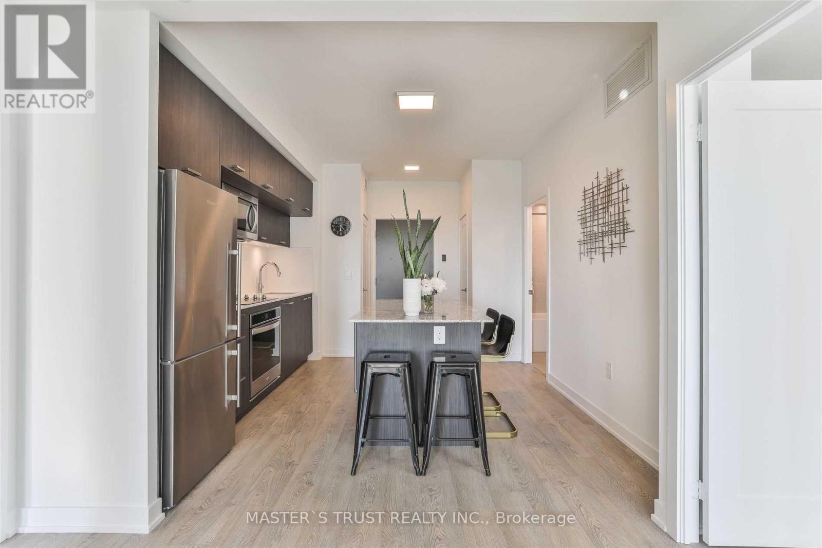 1002 - 50 Mccaul Street, Toronto, Ontario  M5T 1V9 - Photo 8 - C12745772