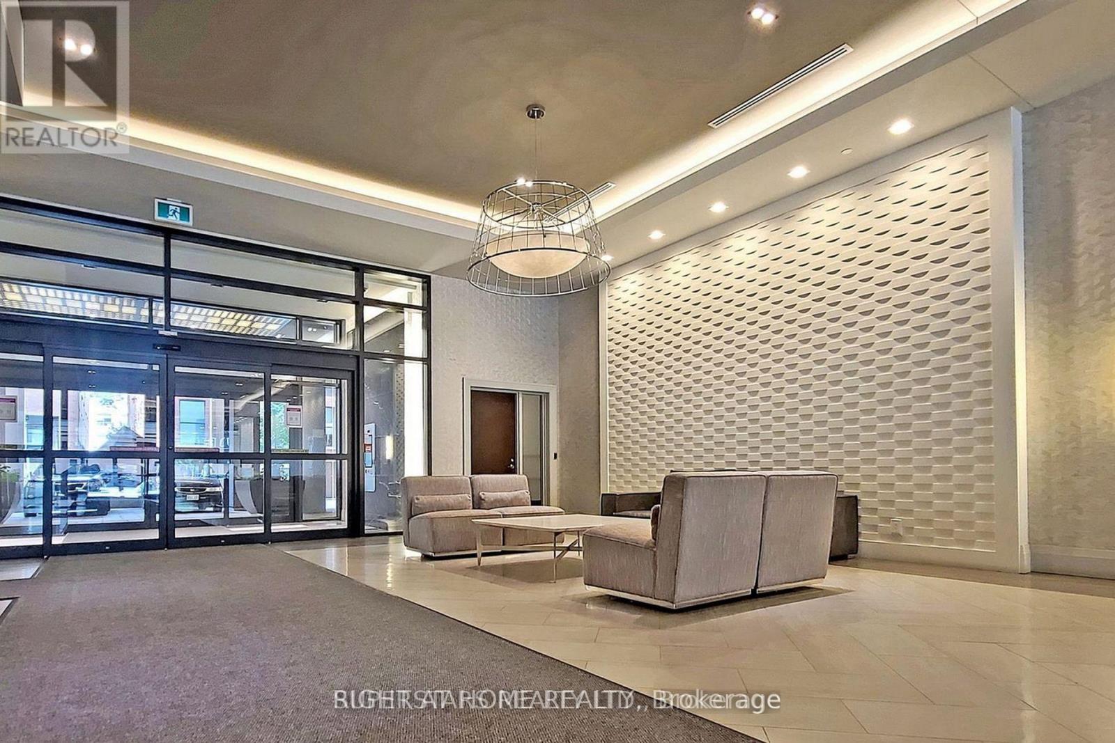 632 - 460 Adelaide Street E, Toronto, Ontario  M5A 1N6 - Photo 2 - C12745784