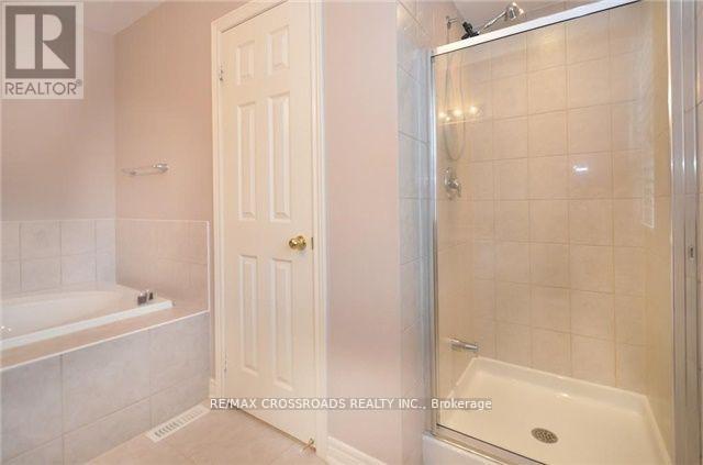 158 Harvest Hills Boulevard, East Gwillimbury, Ontario  L9N 0C1 - Photo 13 - N12745726