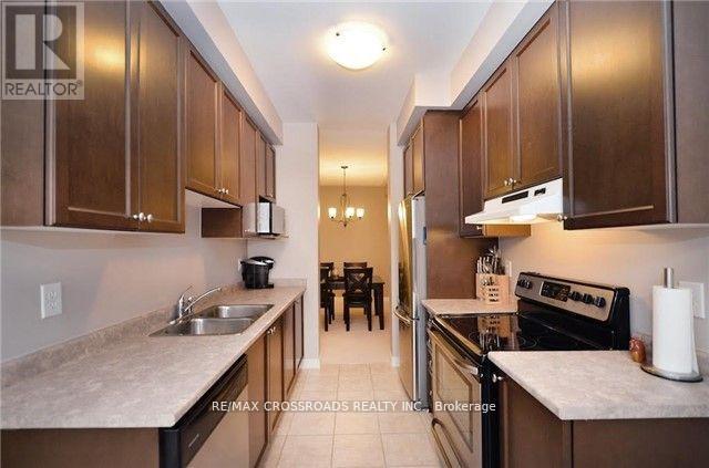 158 Harvest Hills Boulevard, East Gwillimbury, Ontario  L9N 0C1 - Photo 7 - N12745726