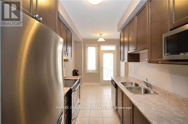 158 Harvest Hills Boulevard, East Gwillimbury, Ontario  L9N 0C1 - Photo 9 - N12745726