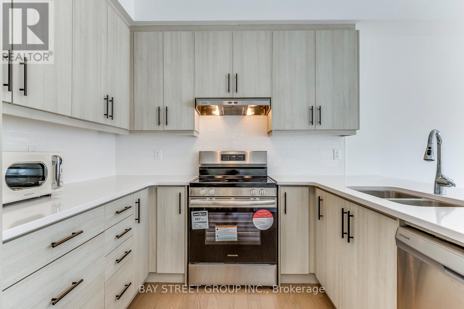 3040 Merrick Road, Oakville, Ontario  L6H 7Y2 - Photo 14 - W12745746