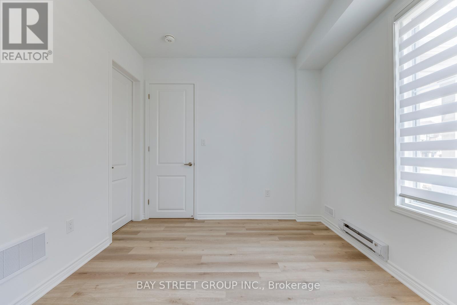 3040 Merrick Road, Oakville, Ontario  L6H 7Y2 - Photo 6 - W12745746