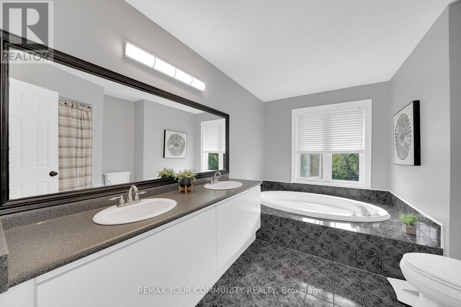 104 Taylorwood Avenue, Caledon, Ontario  L7E 1H9 - Photo 23 - W12745768