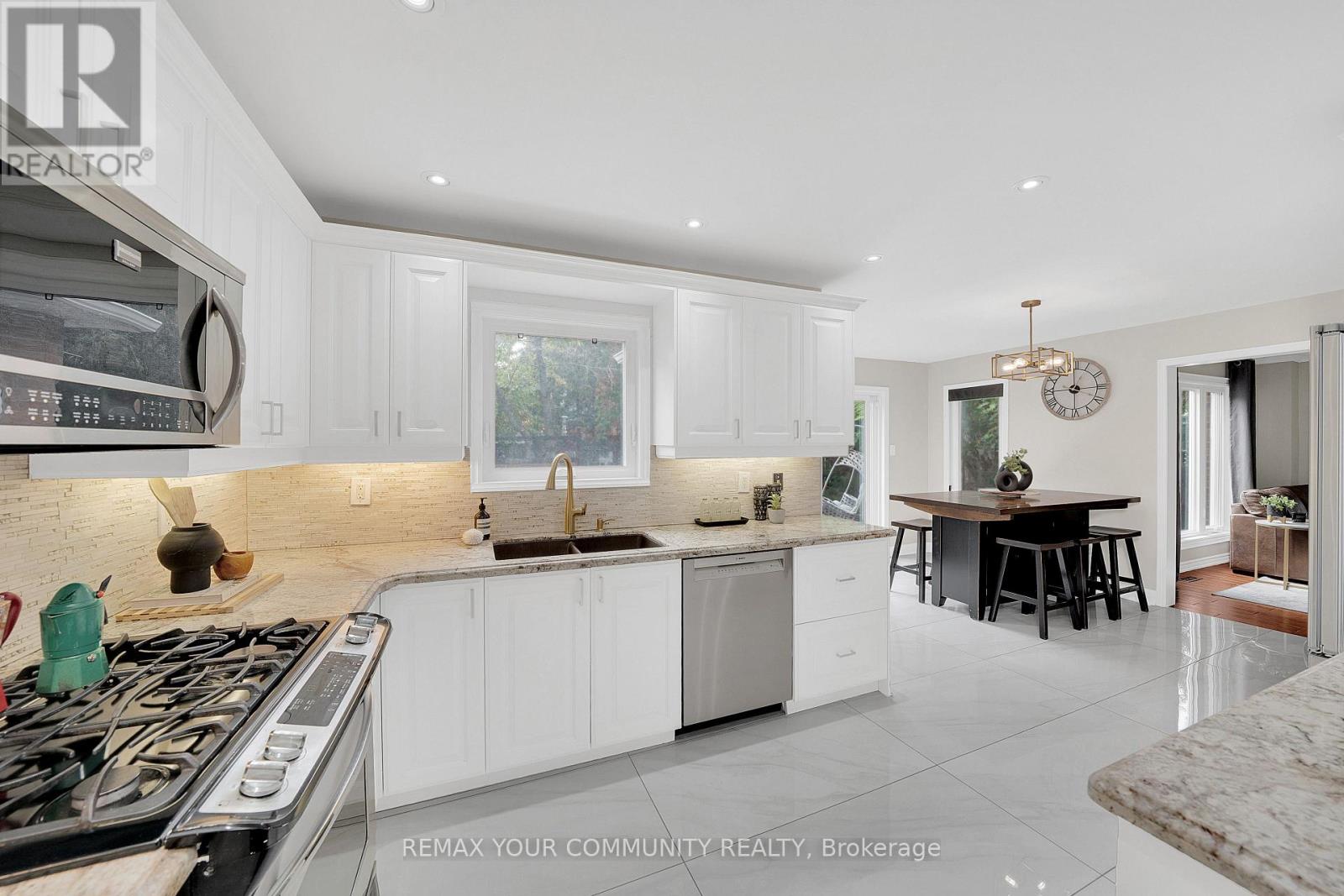 104 Taylorwood Avenue, Caledon, Ontario  L7E 1H9 - Photo 9 - W12745768