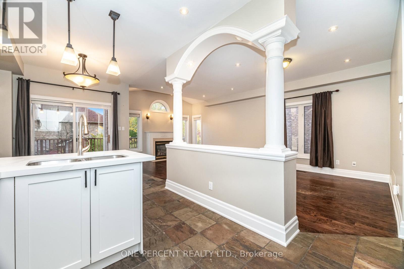 2432 Hilda Drive, Oakville, Ontario  L6H 7N3 - Photo 14 - W12745774