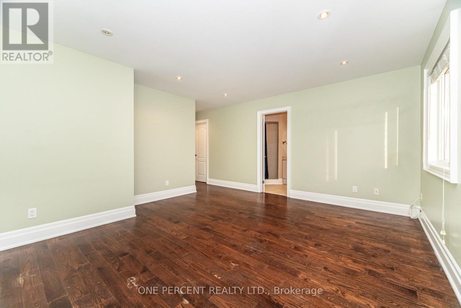 2432 Hilda Drive, Oakville, Ontario  L6H 7N3 - Photo 22 - W12745774