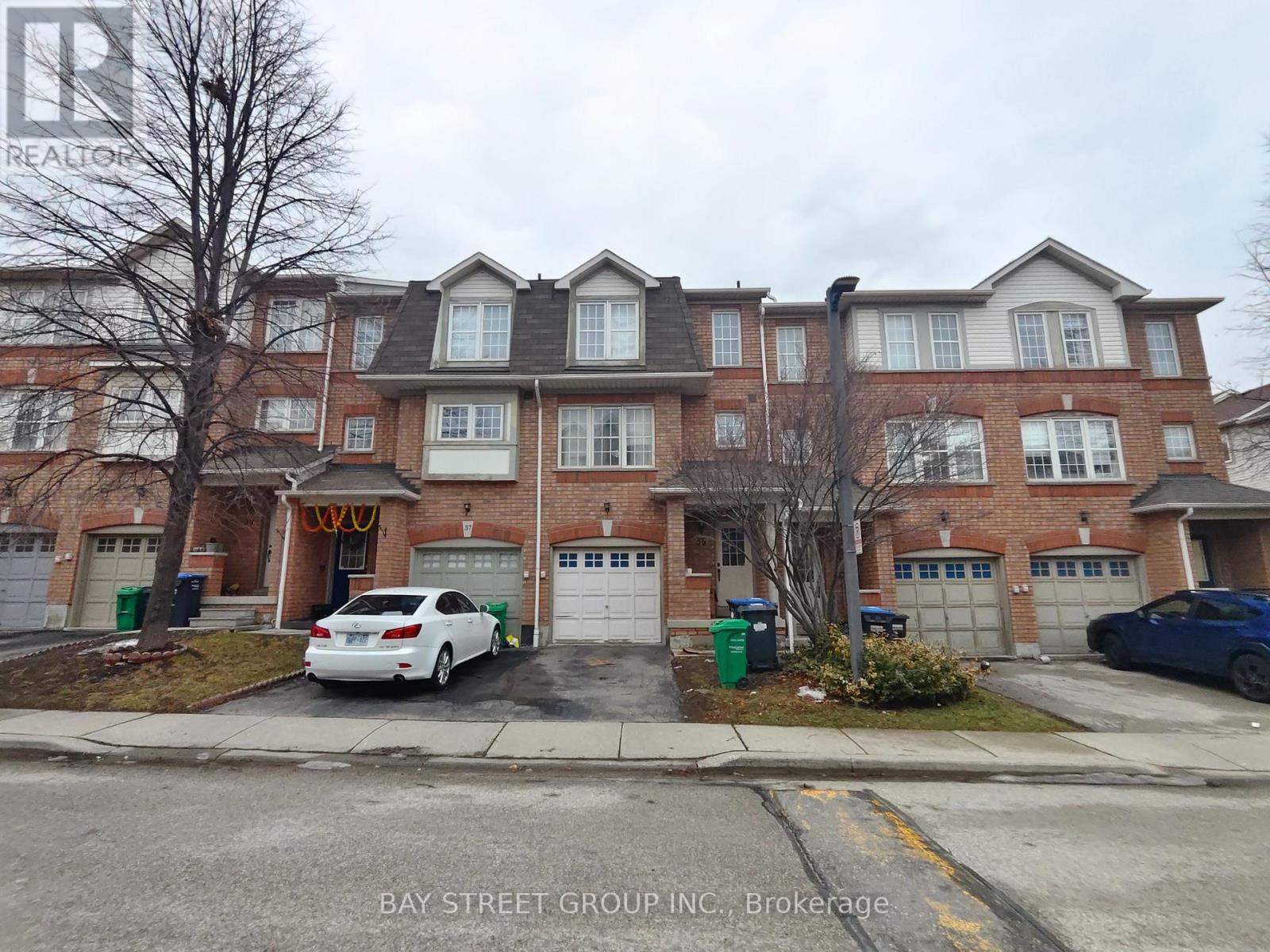 35 - 3030 BREAKWATER COURT, Mississauga, Ontario