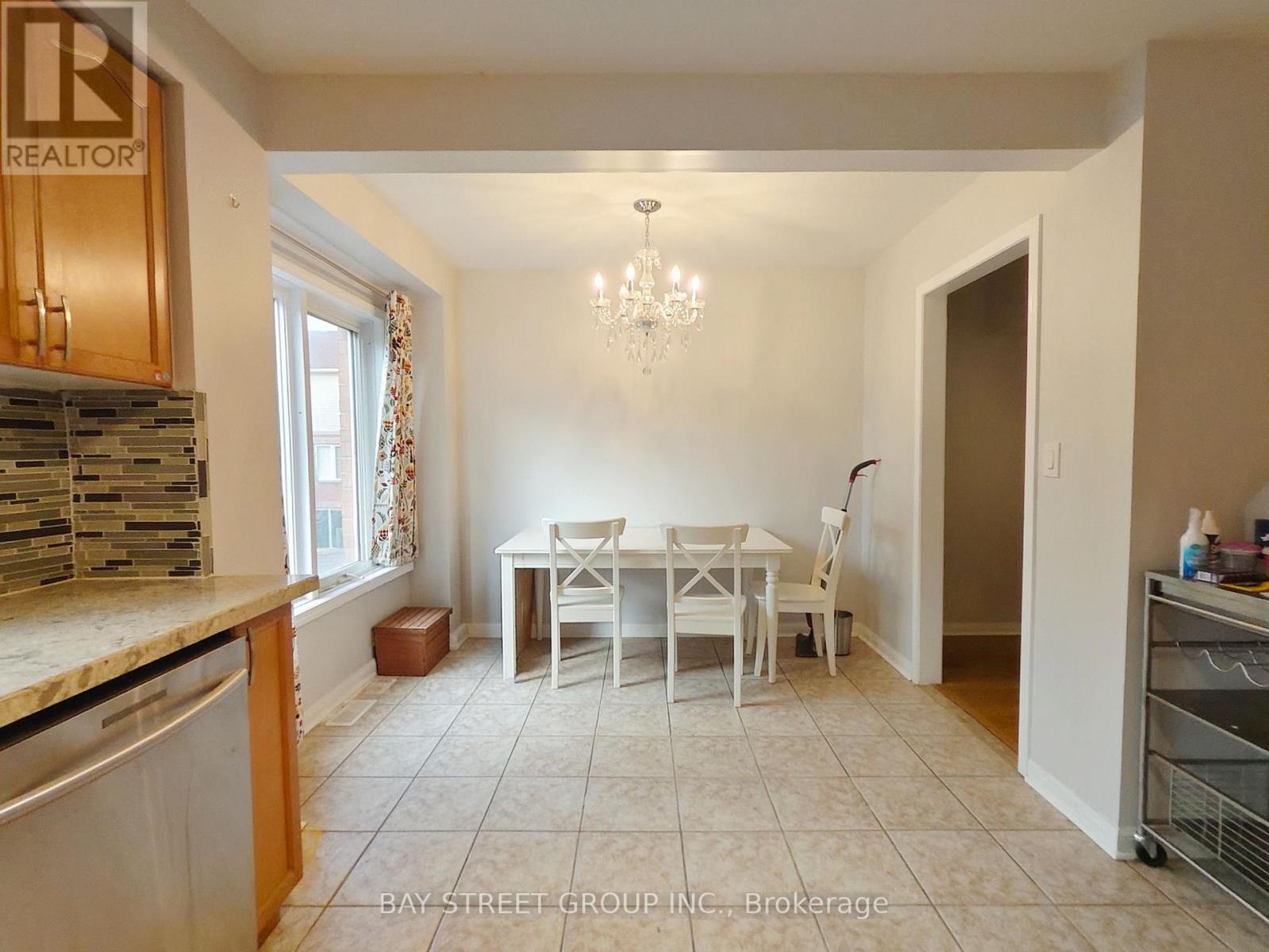 35 - 3030 Breakwater Court, Mississauga, Ontario  L5B 4N7 - Photo 11 - W12745782