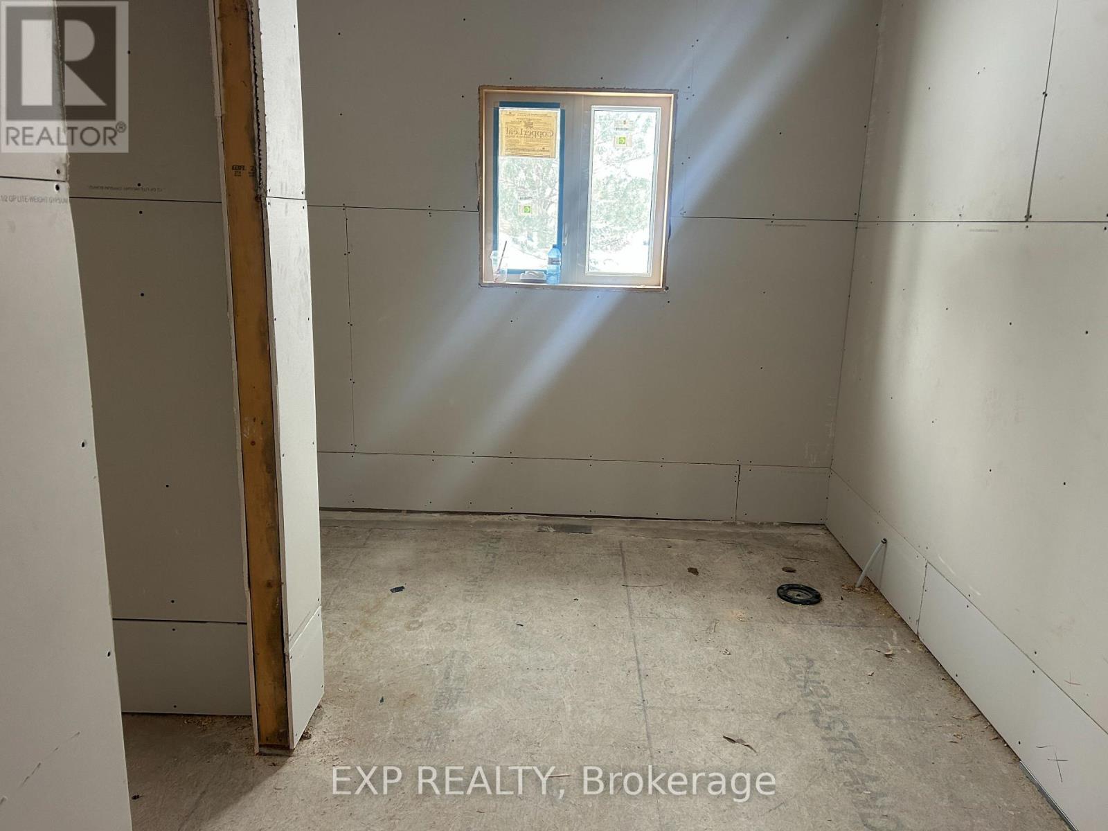 12487 Niagara Parkway, Niagara Falls, Ontario  L2E 6S6 - Photo 7 - X12745742